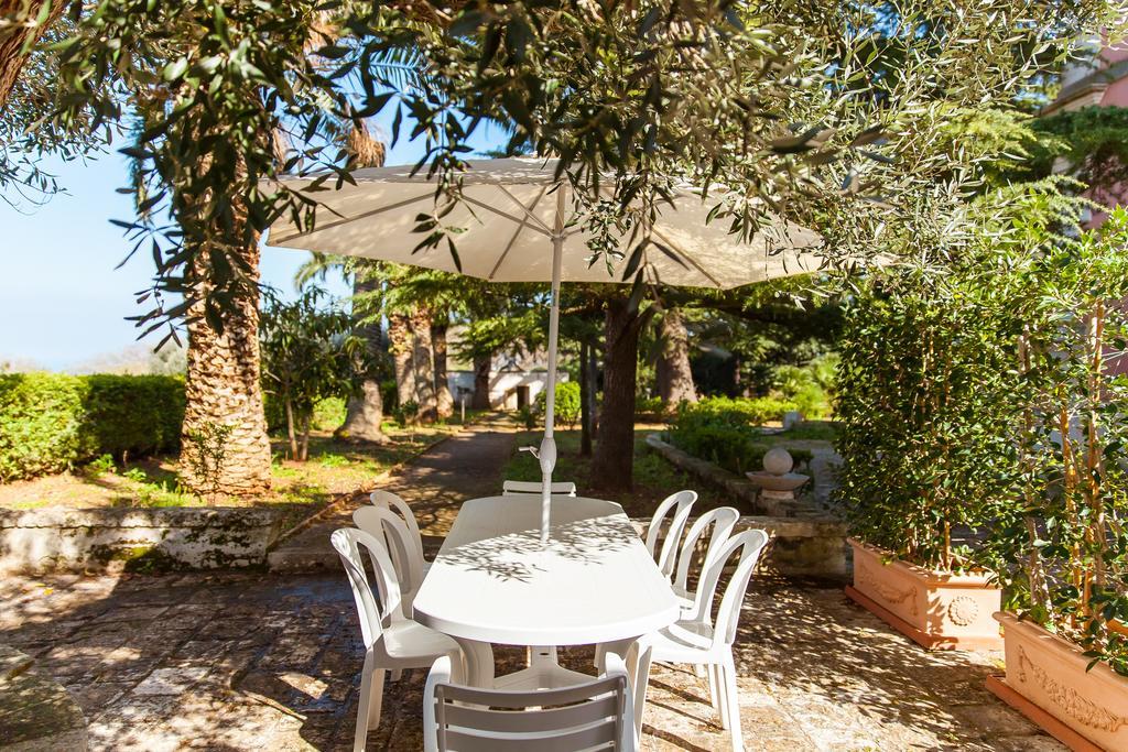 מונופולי Villa Carenza מראה חיצוני תמונה