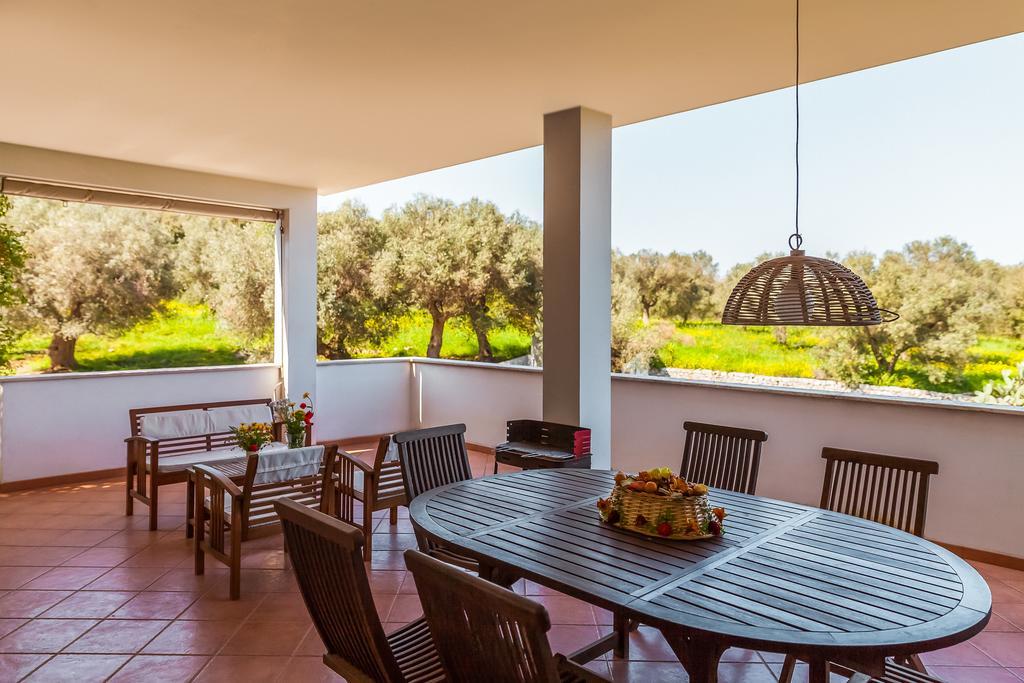 מונופולי Villa Carenza מראה חיצוני תמונה