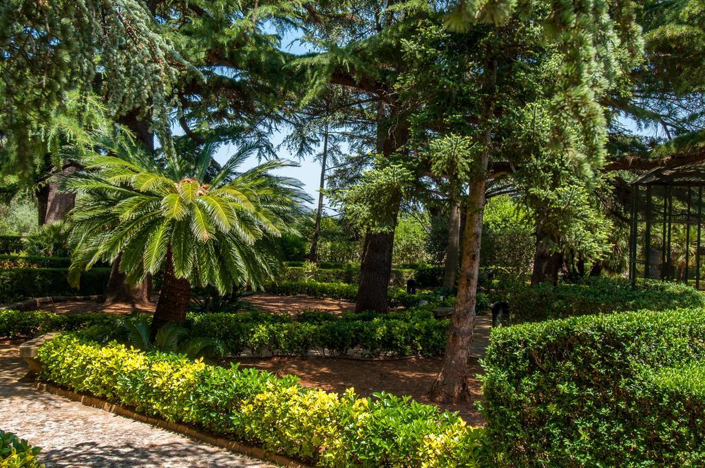 מונופולי Villa Carenza מראה חיצוני תמונה